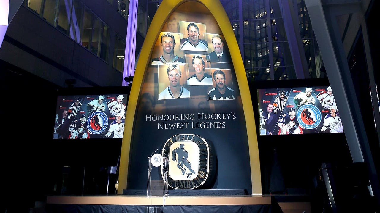 Hockey Hall of Fame enshrines six, led by Modano, Hasek, Burns
